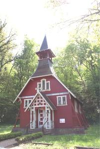 Rügen - Holzkapelle in Ralswiek