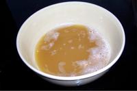 Rügen - aufgefangener Saft der geriebenen Kartoffeln